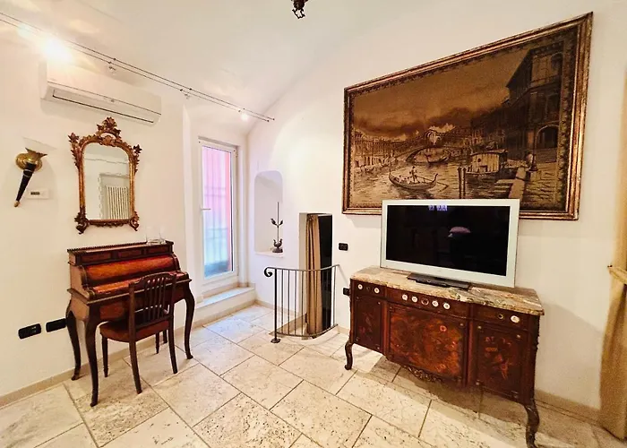 Loft Mirasole Apartman *